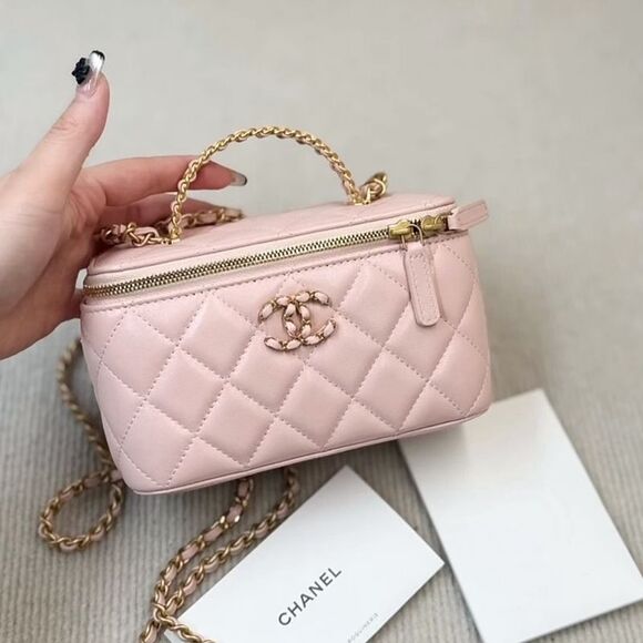 Chanel Handbags - Chanel Women Pre-Loved Bag Very Good Condition